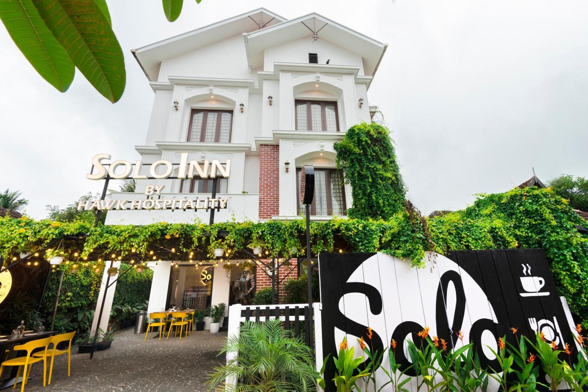 Solo Inn By Hawk Hospitality Kochi Extérieur photo
