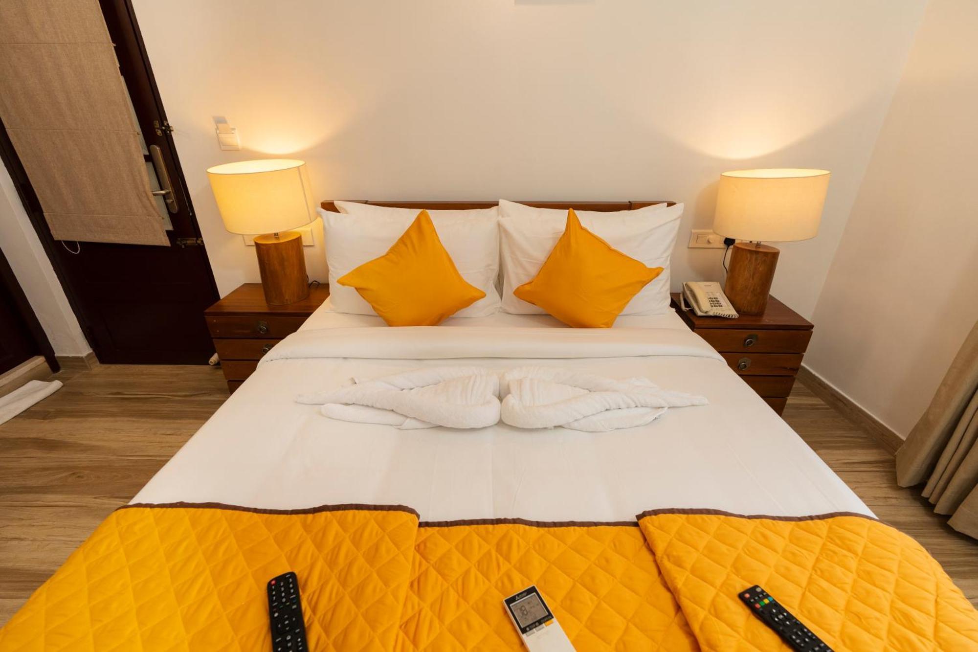 Solo Inn By Hawk Hospitality Kochi Extérieur photo