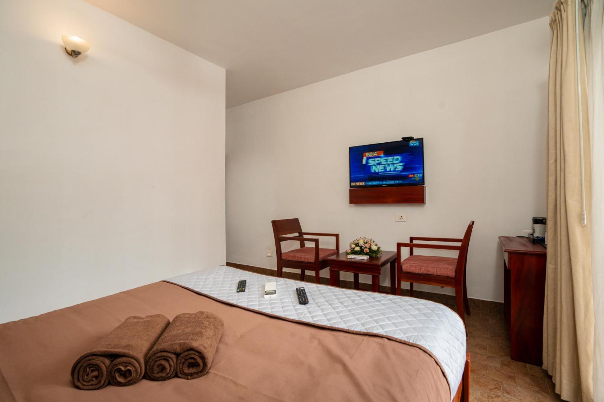 Solo Inn By Hawk Hospitality Kochi Extérieur photo