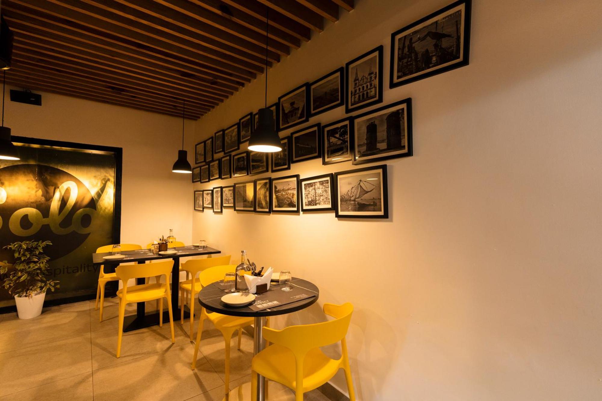 Solo Inn By Hawk Hospitality Kochi Extérieur photo